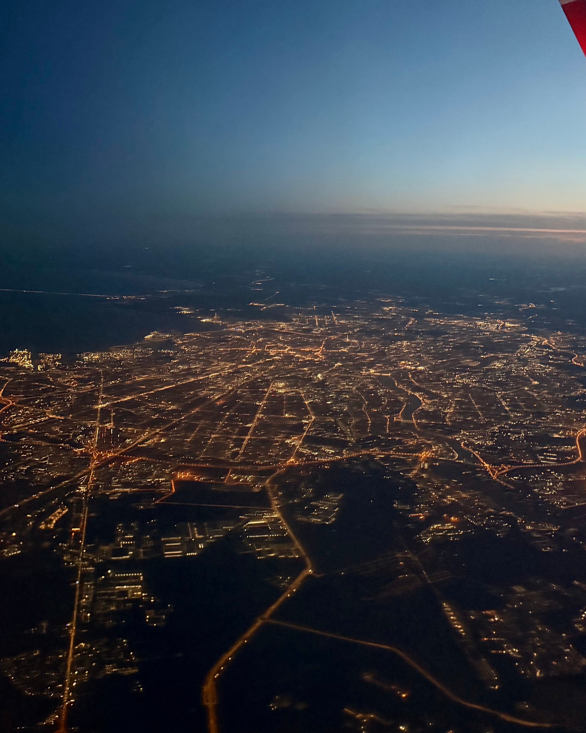 Петербург на связи! Как купить квартиру, не покупая билет на