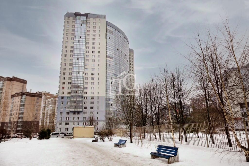 1-комнатная квартира в Приморском районе, рядом с метро. 41,9 м²